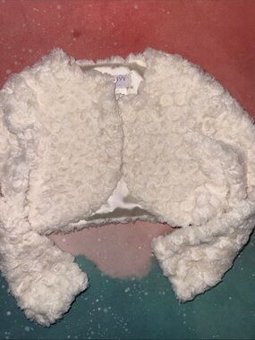 Girls' White Faux Fur Rosette cropped Jacket shrug